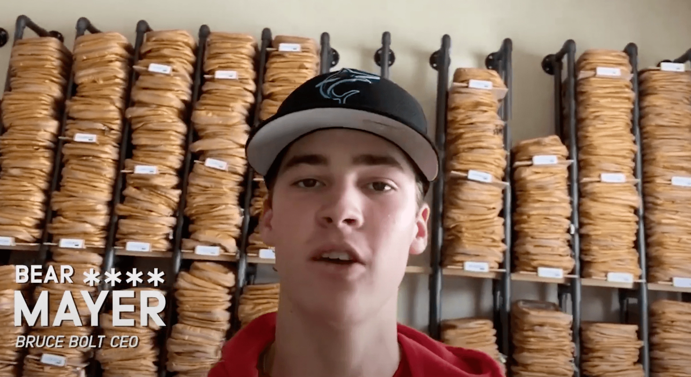 Bruce Bolt PREMIUM PRO Short Cuff Batting Gloves: Black 4 Bruce Bolt PREMIUM PRO Short Cuff Batting Gloves: Black - Image 2