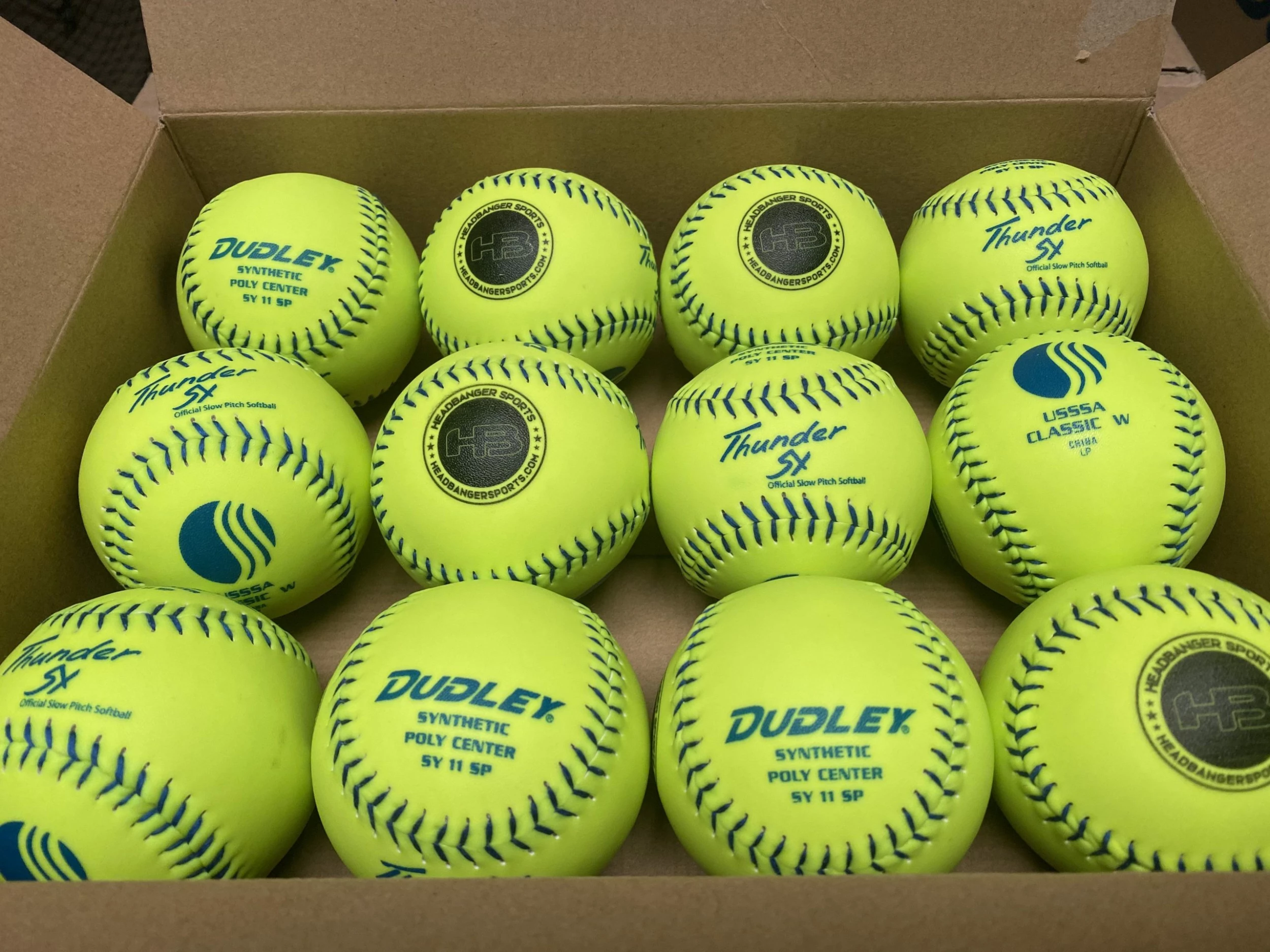 Dudley Thunder SY 11" Classic W Synthetic USSSA Slowpitch Softballs (DOZEN): 4U542Y 4 Dudley Thunder SY 11" Classic W Synthetic USSSA Slowpitch Softballs (DOZEN): 4U542Y - Image 2